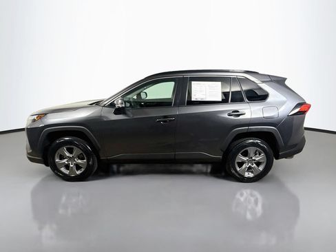 Certified 2022 Toyota RAV4 XLE w/ Convenience Package FWD image 4