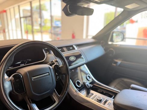 Used 2019 Land Rover Range Rover Sport Supercharged AWD/4WD image 10