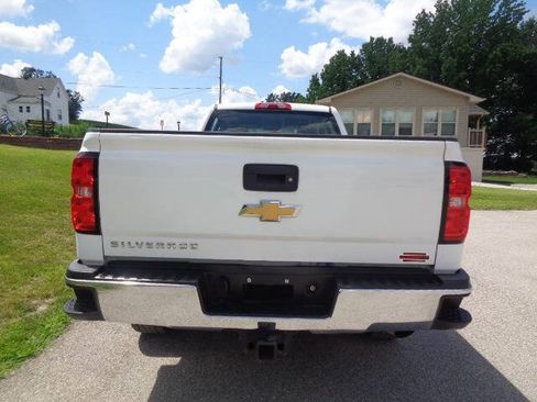 Used 2019 Chevrolet Silverado 2500 W/T AWD/4WD image 4