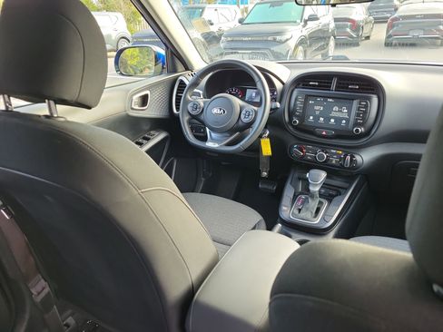 Used 2021 Kia Soul GT-Line image 13