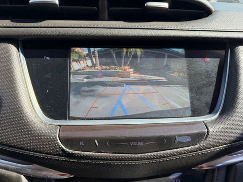 Used 2017 Cadillac XT5 Luxury FWD image 24