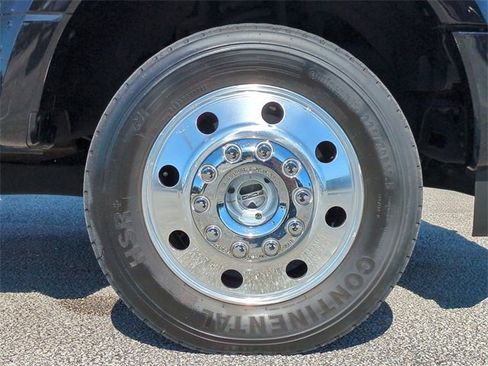 Certified 2018 Ford F450 Platinum w/ Platinum Ultimate Package image 11