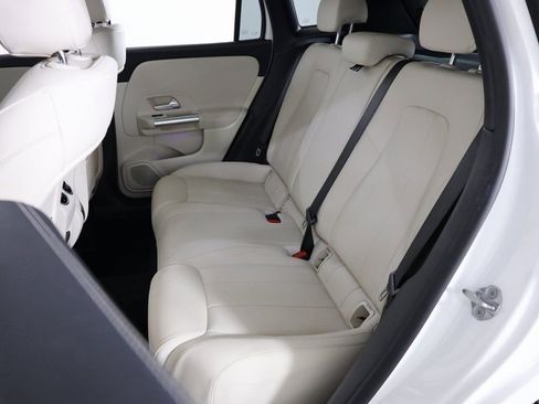 Certified 2023 Mercedes-Benz GLA 250 4MATIC w/ Premium Package image 41