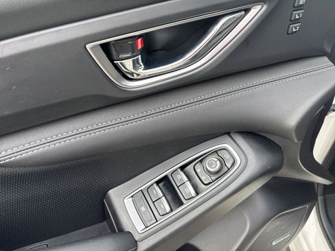 Certified 2025 Subaru Ascent Limited w/ Popular Package #1 image 11