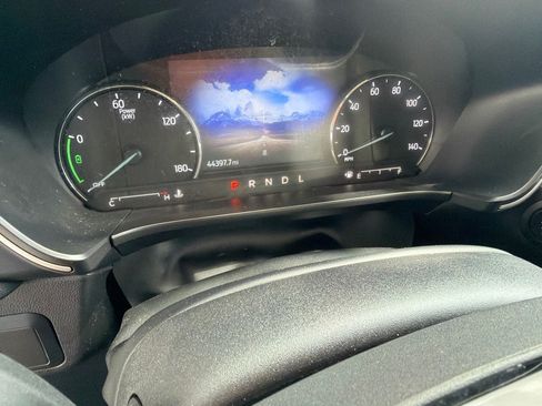 Used 2022 Ford Escape SEL FWD image 8