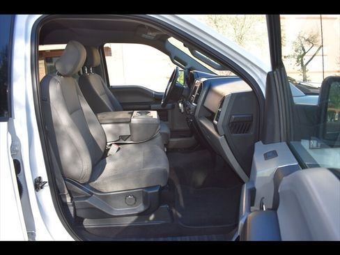 Used 2015 Ford F150 XLT w/ Equipment Group 301A Mid AWD/4WD image 34