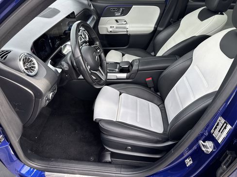 Used 2022 Mercedes-Benz GLB 250 image 11