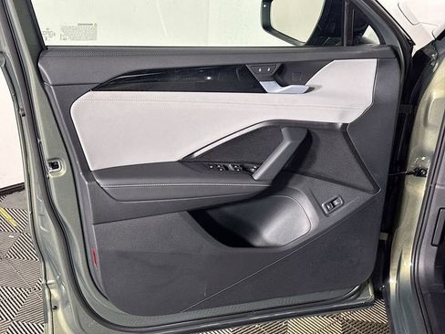 New 2026 Volkswagen Tiguan SE R-Line AWD/4WD image 10