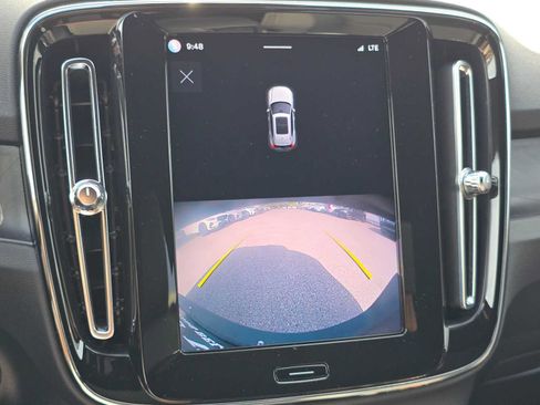 Certified 2023 Volvo XC40 Recharge Core w/ Protection Package Premier AWD/4WD image 26
