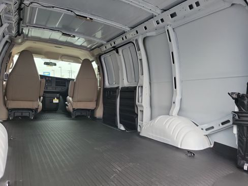 New 2025 Chevrolet Express 2500 w/ Driver Convenience Package RWD image 10