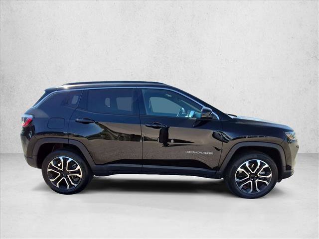 Used 2023 Jeep Compass Limited AWD/4WD image 4