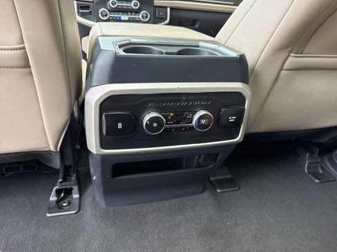 Used 2024 Ford Expedition Limited RWD image 28