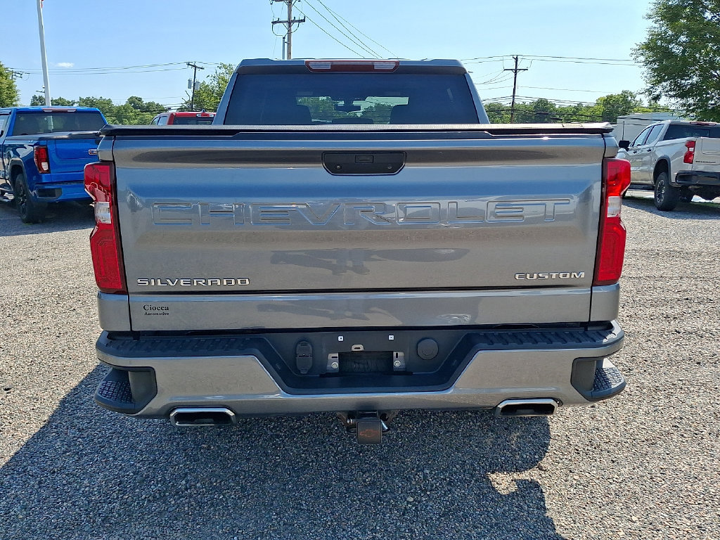 Used 2020 Chevrolet Silverado 1500 Custom w/ Custom Value Package AWD/4WD image 8