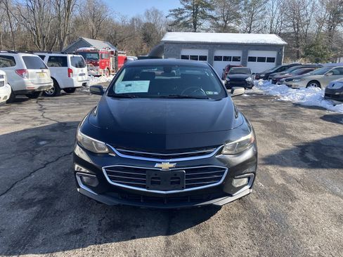Used 2017 Chevrolet Malibu LS FWD image 4