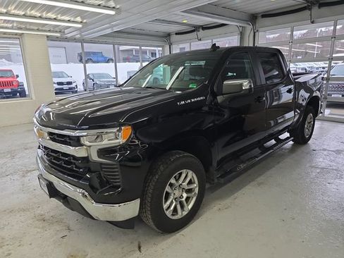 Certified 2022 Chevrolet Silverado 1500 LT image 2
