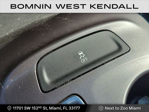 Used 2022 Chevrolet Malibu RS image 22