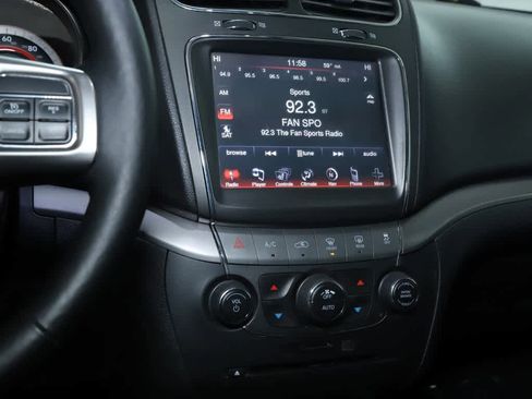 Used 2017 Dodge Journey Crossroad w/ Popular Equipment Group image 27