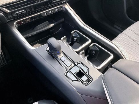 Used 2025 Lexus TX 500h AWD w/ Technology Package image 17