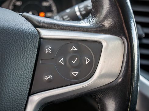 Used 2019 GMC Acadia SLE image 13