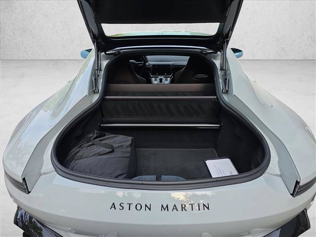 Used 2025 Aston Martin V8 Vantage Coupe RWD image 12