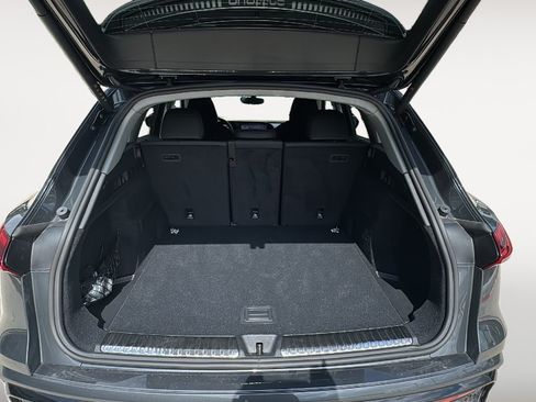 Used 2026 Audi Q5 Premium Plus AWD/4WD image 25