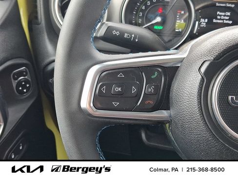 Used 2023 Jeep Wrangler Unlimited Rubicon 4xe AWD/4WD image 23