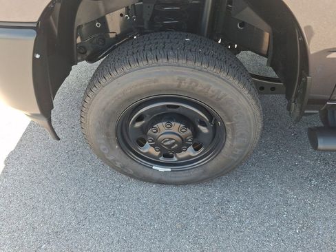 New 2025 RAM 2500 Tradesman image 31