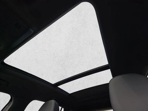 Used 2026 Volkswagen Tiguan SE R-Line image 15