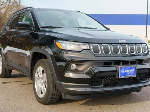 Used 2022 Jeep Compass Latitude w/ Convenience Group image 4