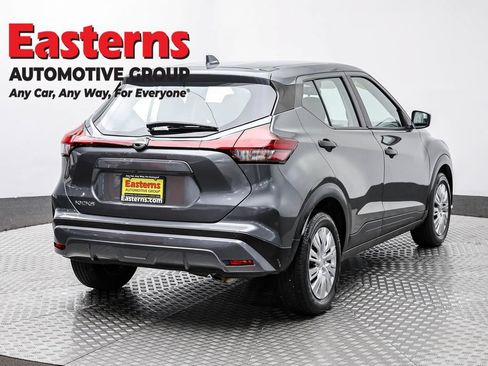 Used 2024 Nissan Kicks S FWD image 5