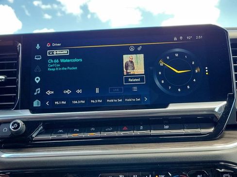 Certified 2025 Chevrolet Silverado 1500 LTZ AWD/4WD image 33