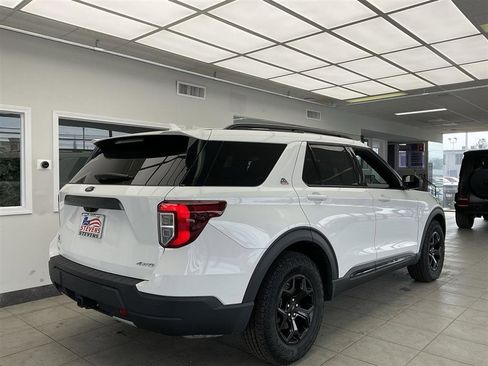 Used 2023 Ford Explorer Timberline image 5