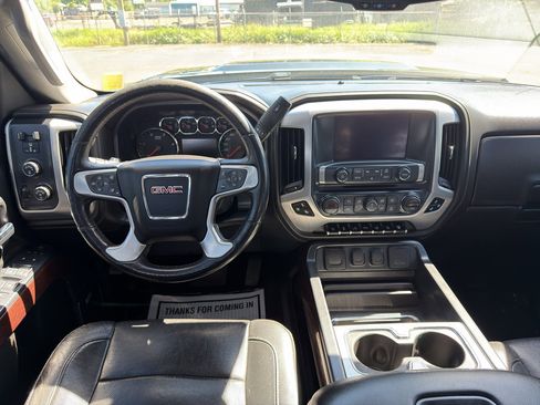 Used 2018 GMC Sierra 3500 SLT w/ Driver Alert Package AWD/4WD image 16