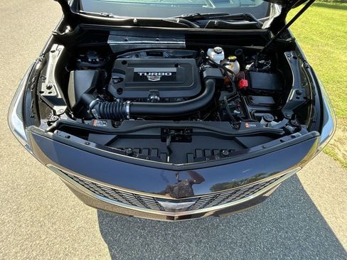 Used 2022 Cadillac XT4 Premium Luxury w/ LPO, Radiant Package image 25