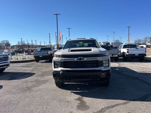 New 2026 Chevrolet Silverado 2500 Custom w/ Custom Value Package image 8