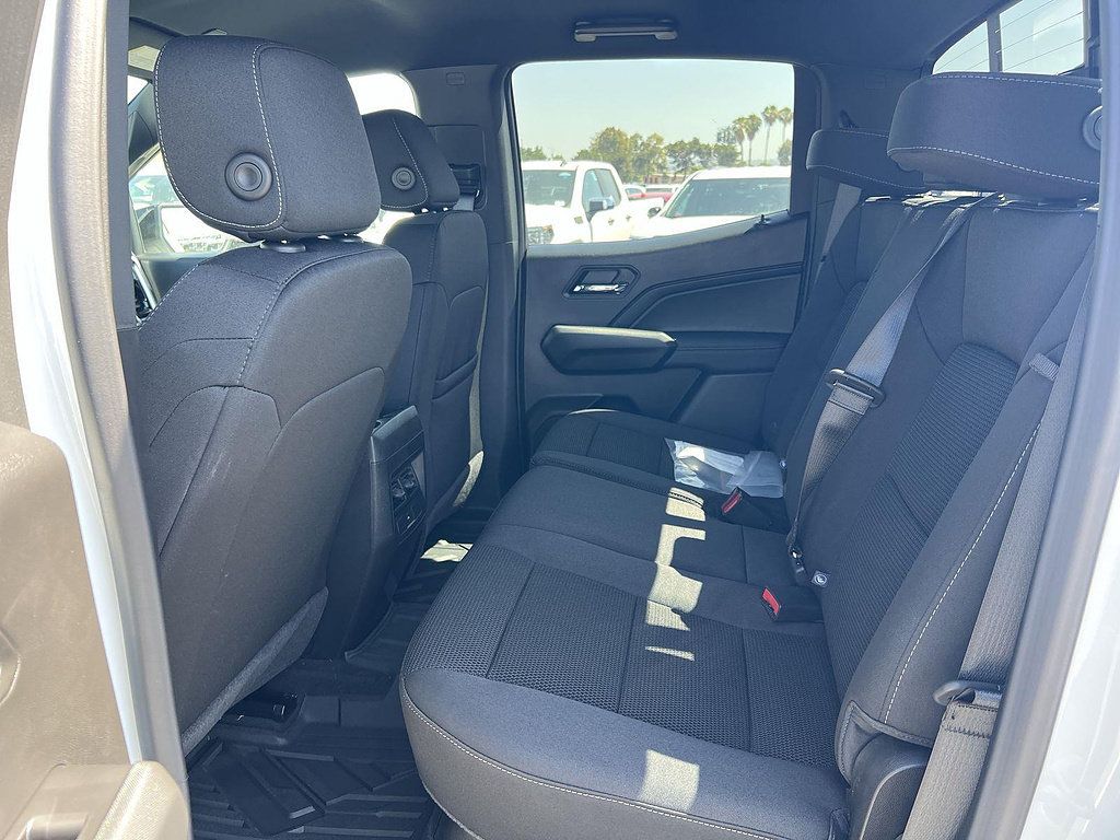 New 2026 GMC Canyon Elevation w/ Technology Package AWD/4WD image 24