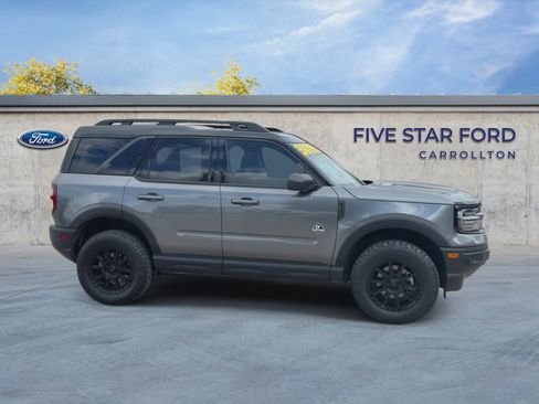Certified 2023 Ford Bronco Sport Outer Banks w/ Tech Package AWD/4WD image 9
