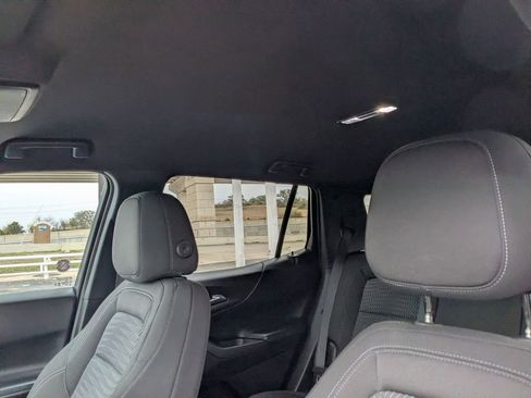 Used 2025 Chevrolet Equinox LT image 22