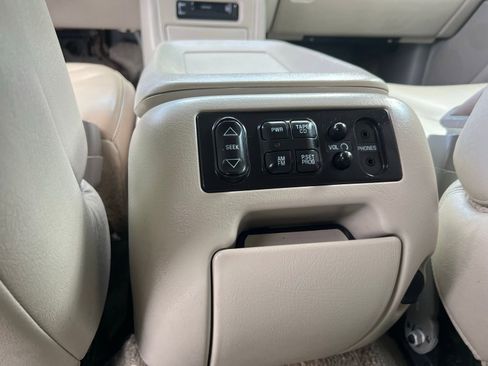 Used 2001 GMC Yukon XL 2500 SLT image 26