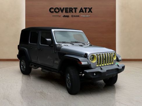 Used 2020 Jeep Wrangler Unlimited Sport AWD/4WD image 7