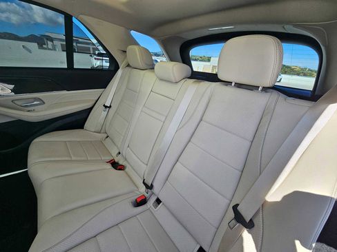 Used 2021 Mercedes-Benz GLE 350 4MATIC image 17