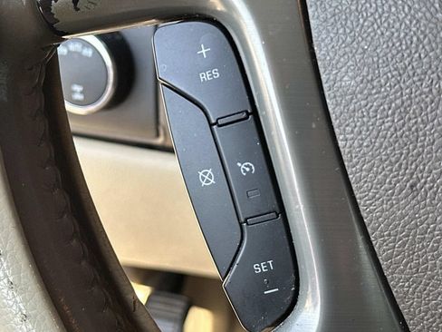 Used 2011 Chevrolet Tahoe LT w/ Luxury Package AWD/4WD image 25