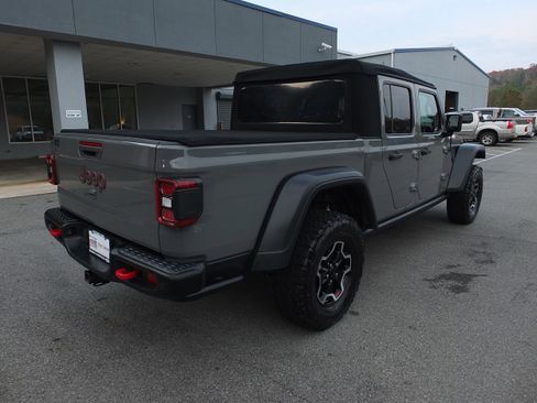 Used 2020 Jeep Gladiator Rubicon image 3