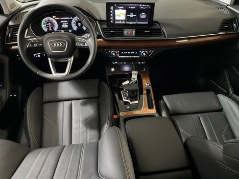 Used 2024 Audi Q5 e Premium Plus AWD/4WD image 12