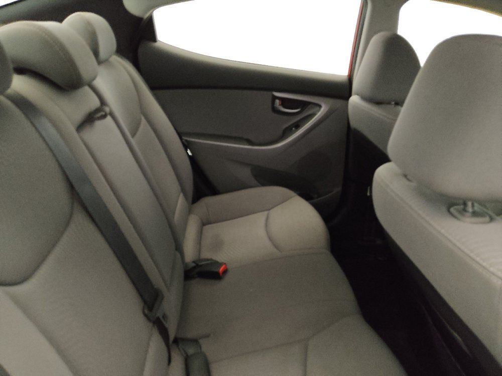 Used 2015 Hyundai Elantra SE FWD image 19