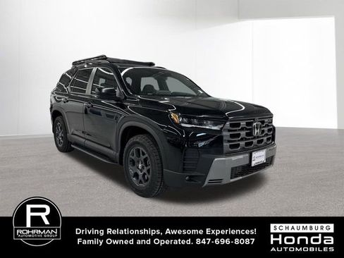 New 2026 Honda Pilot TrailSport image 3