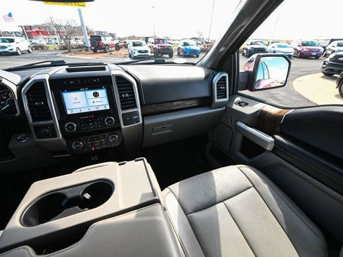 Used 2019 Ford F150 Lariat AWD/4WD image 33