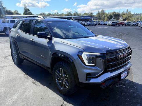 New 2026 GMC Terrain AT4 image 3