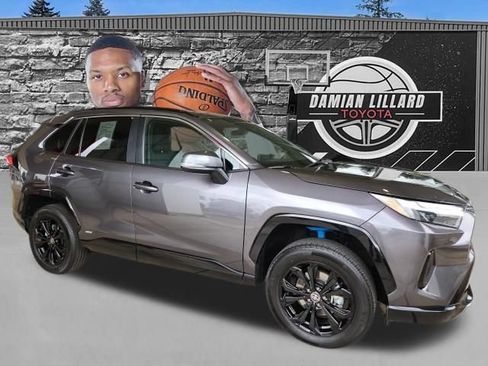 Used 2024 Toyota RAV4 SE w/ Weather Package AWD/4WD image 1