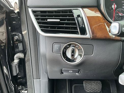 Used 2016 Mercedes-Benz GLE 350 4MATIC image 13